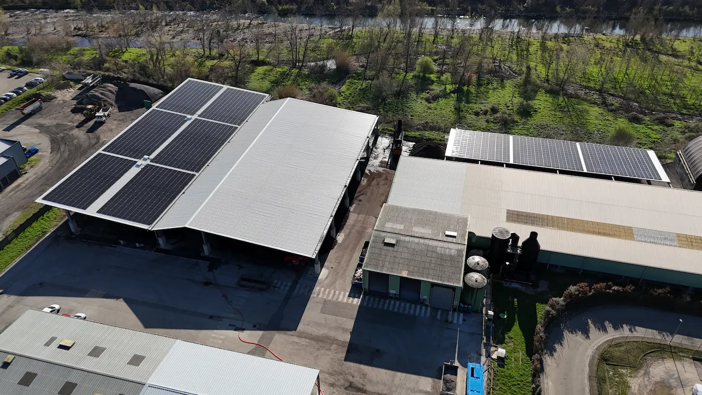 Transformer un foncier inexploité en source de revenus solaires
